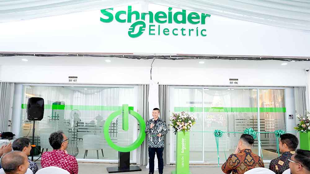 Schneider Electric Buka Service Hub Batam