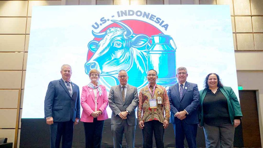 Produksi Susu Harian Peternak USIDP Naik 32 Persen